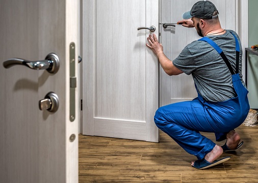 serrurier Villemomble en intervention rapide sur porte d’entrée